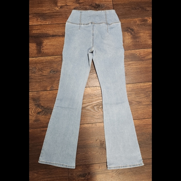 NWT Retro Crossover Flare Jeans - Picture 6 of 12